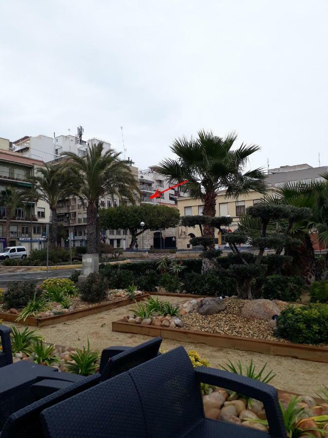 2 Bedroom'S Flat On The Beach, City Center, 1 Line サンタ・ポラ エクステリア 写真