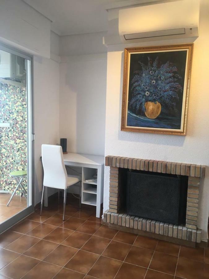 2 Bedroom'S Flat On The Beach, City Center, 1 Line サンタ・ポラ エクステリア 写真