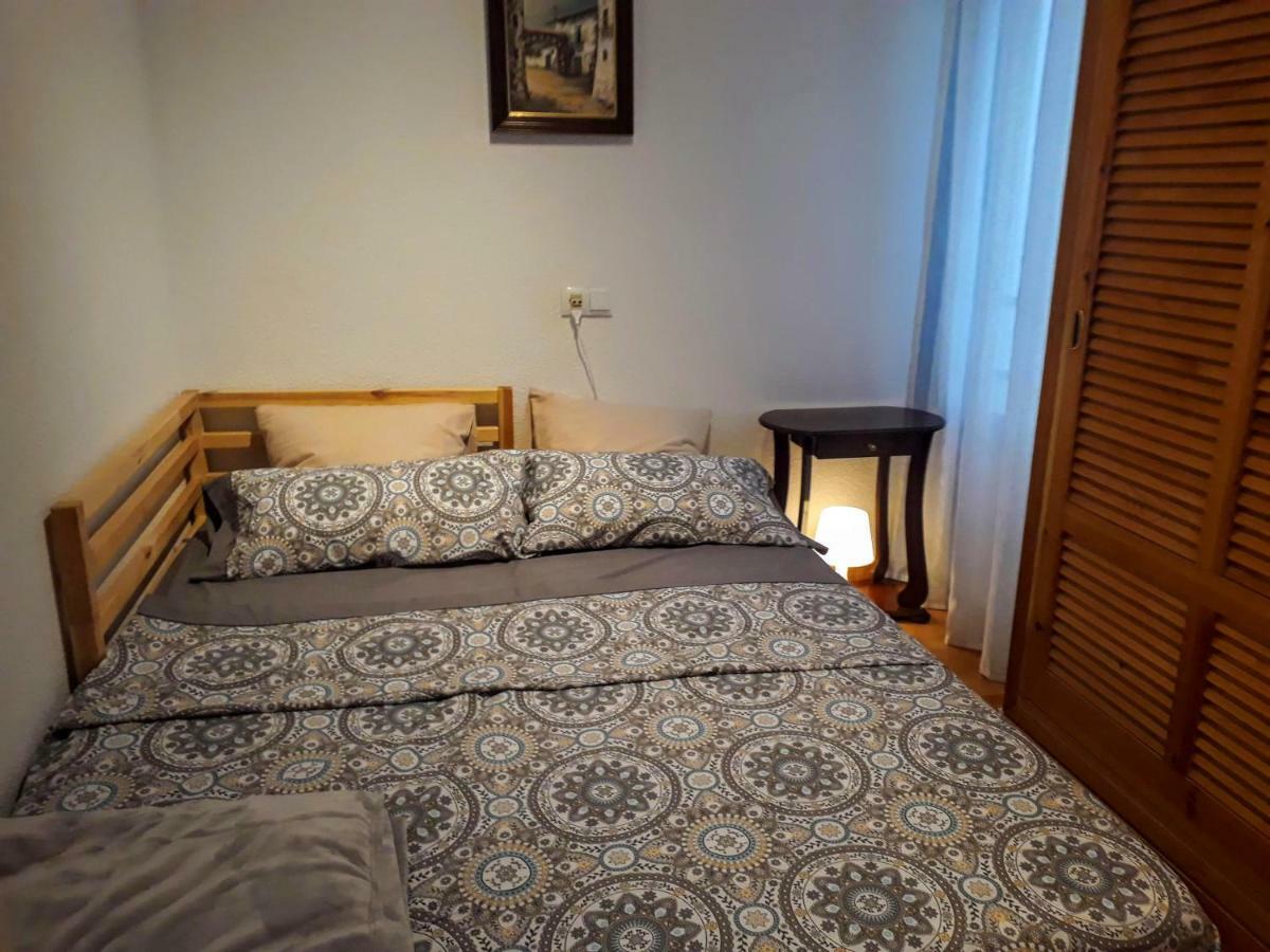 2 Bedroom'S Flat On The Beach, City Center, 1 Line サンタ・ポラ エクステリア 写真
