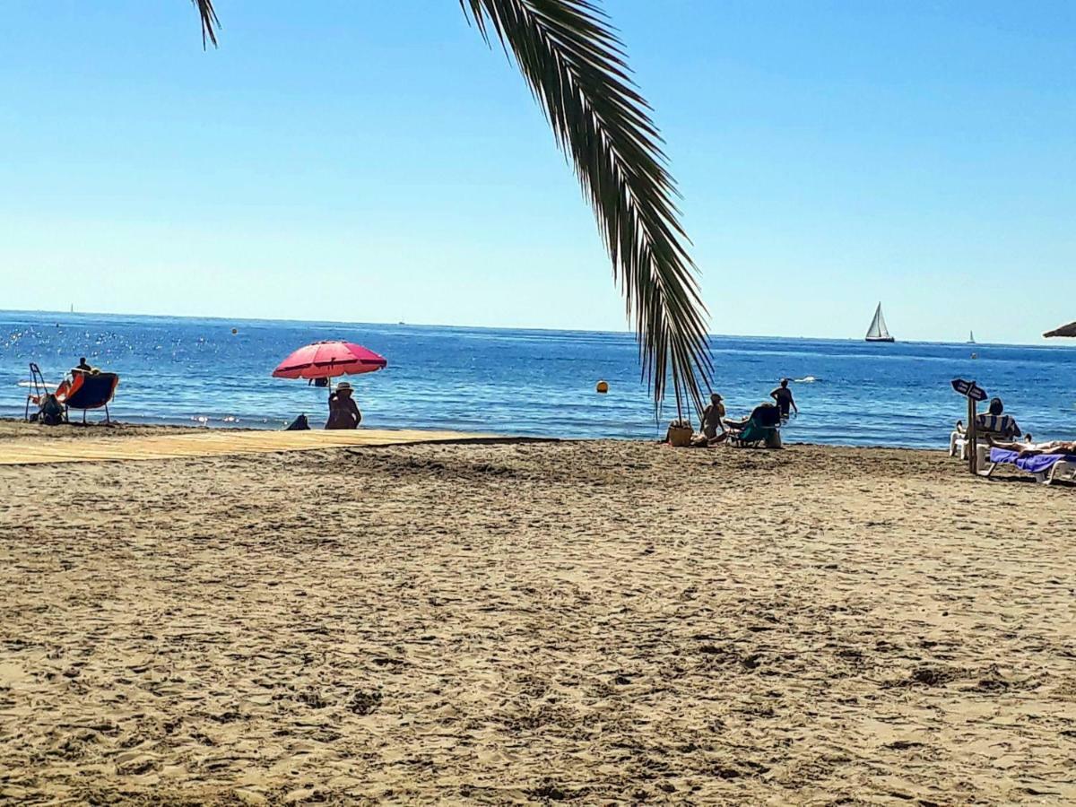 2 Bedroom'S Flat On The Beach, City Center, 1 Line サンタ・ポラ エクステリア 写真